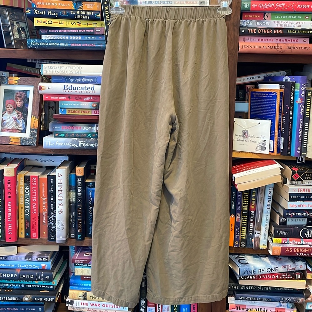 Last chance—EUC OZMA Wide Leg Cropped Pants in Sage - Picture 5 of 6